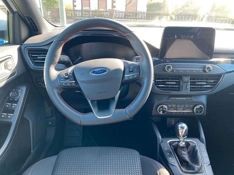 Ford Focus Lim. 1.0 Ecob. mHev ST-Line+LED+KAMERA